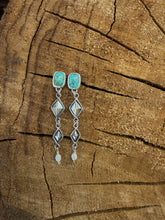 Load image into Gallery viewer, Turquoise & Pearl Diamonds #1
