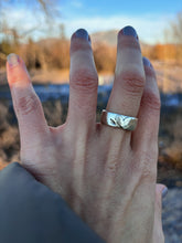 Load image into Gallery viewer, Silver Heart Size Size 6.25