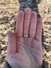 Load image into Gallery viewer, Shield Ring size 7.25