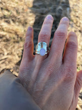 Load image into Gallery viewer, Shield Ring Size 7