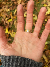 Load image into Gallery viewer, Phases of the Moon Oval Size 7
