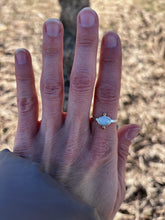 Load image into Gallery viewer, Moonstone Size 8.25

