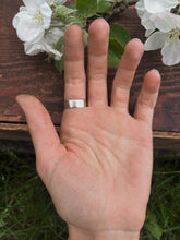 Load image into Gallery viewer, Wildflower Saddle Ring Sizes 6
