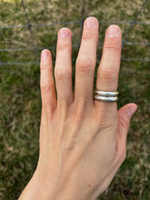 Load image into Gallery viewer, UFO Ring Size 8
