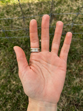 Load image into Gallery viewer, UFO Ring Size 8
