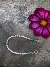 Load image into Gallery viewer, Pearl &amp; Turquoise Goldfill Bracelet Size Small
