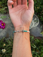 Load image into Gallery viewer, Pearl &amp; Turquoise Bracelet Size Medium
